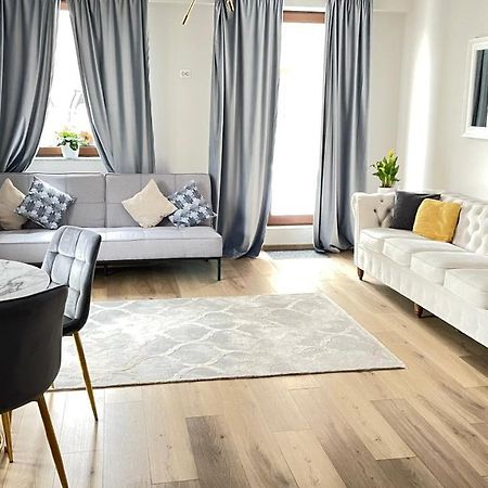 Londof Luxury Apartments - With A Panoramic View Over The City Braszów Zewnętrze zdjęcie